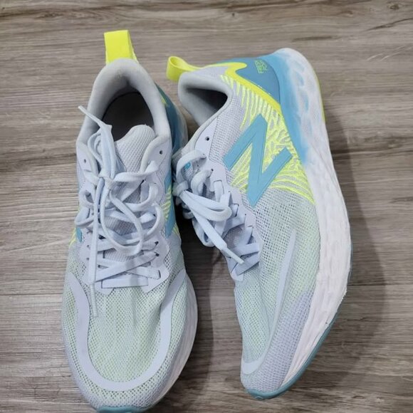 New Balance Womens Fresh Foam Tempo running shoes size 8 - Picture 3 of 6